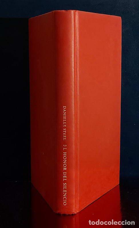 Libros: El honor del silencio - Danielle Steel - Foto 1