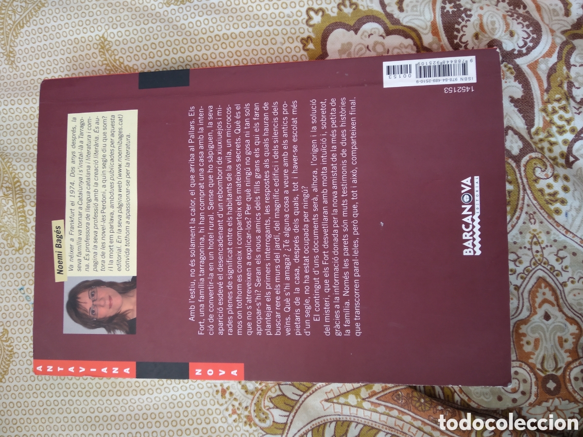 Libros: LIBRO LLIBRE RERE EL MUR DE NOEMI BAG&Eacute;S EDITORIAL BARCANOVA EN CATAL&Aacute;N - Foto 2