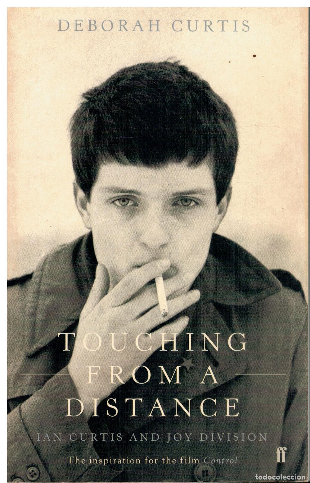 Libros: TOUCHING FROM A DISTANCE. IAN CURTIS AND JOY DIVISION. - Foto 1
