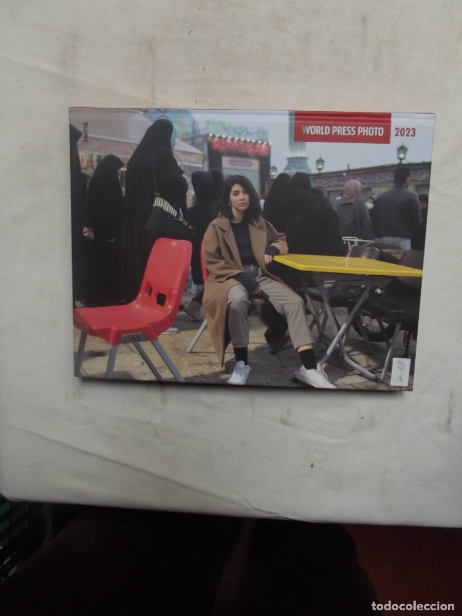 Libros: WORLD PRESS PHOTO 2023 - Foto 1