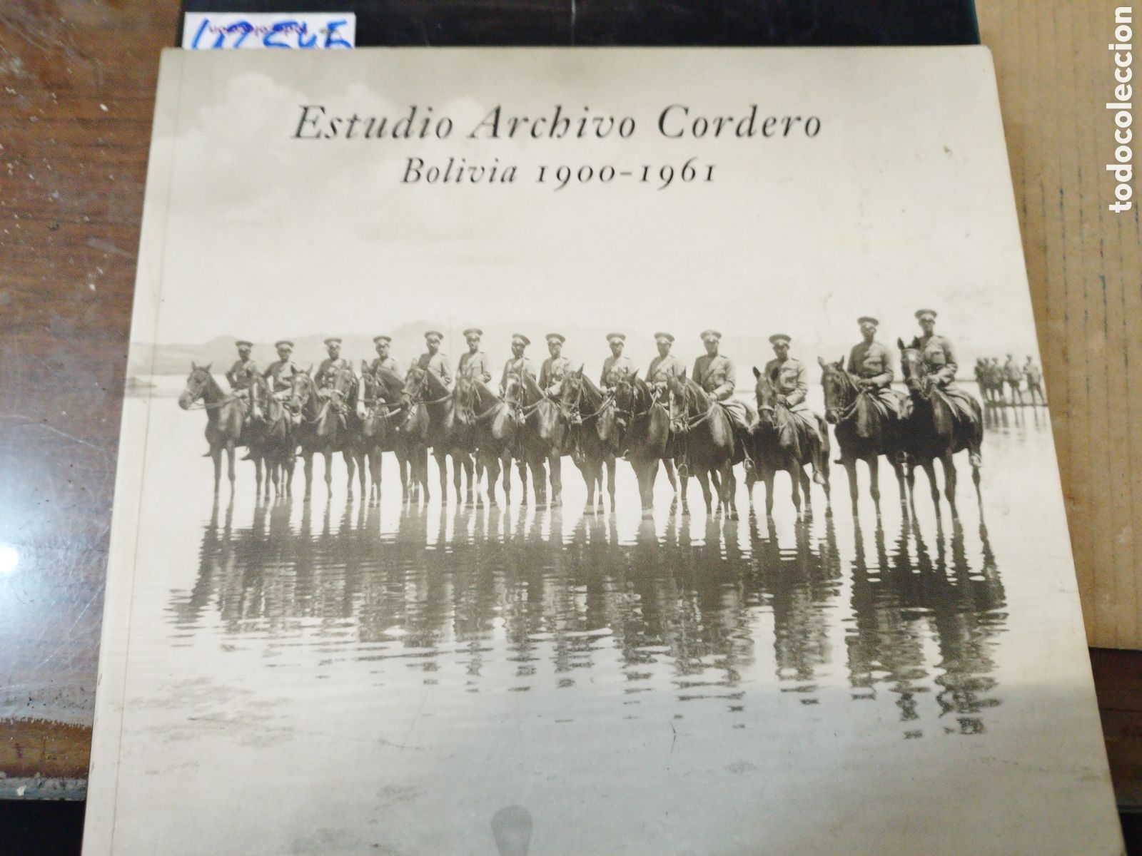 Livros em segunda m&atilde;o: ESTUDIO ARCHIVO CORDERO. Bolivia 1900 1961. Fotograf&iacute;a