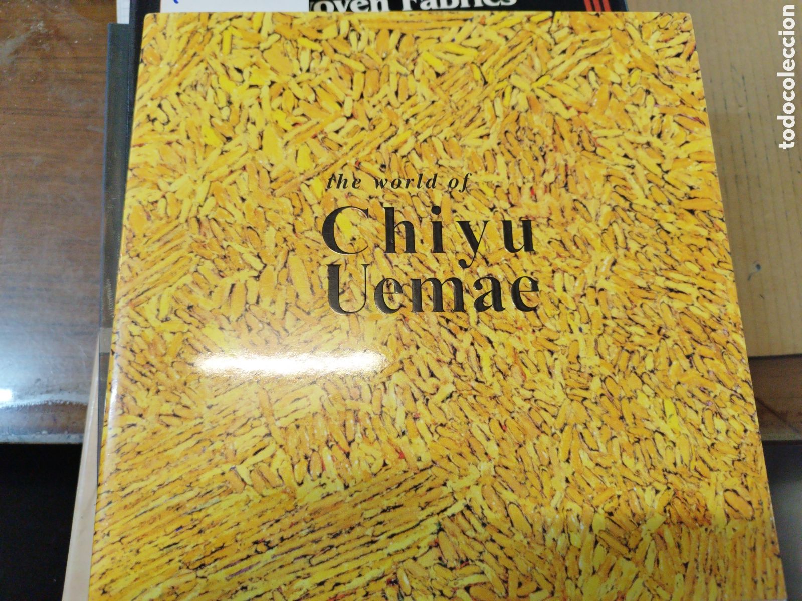 Livros em segunda m&atilde;o: THE WORLD OF CHIYU UEMAE