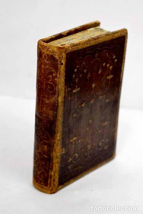Libros: Nov&iacute;simo ordinario de la misa, que comprende cuantas oraciones forman el m&aacute;s completo devocionario