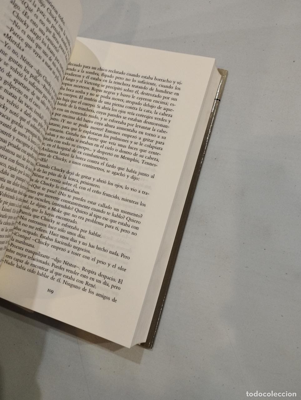 Libros: Elmore Leonard - Jugar duro / Fulgor de muerte - Foto 2