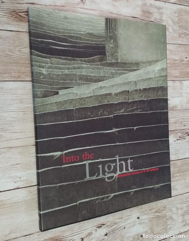 B&uuml;cher: Into the Light. Photographic printing out of the Darkroom