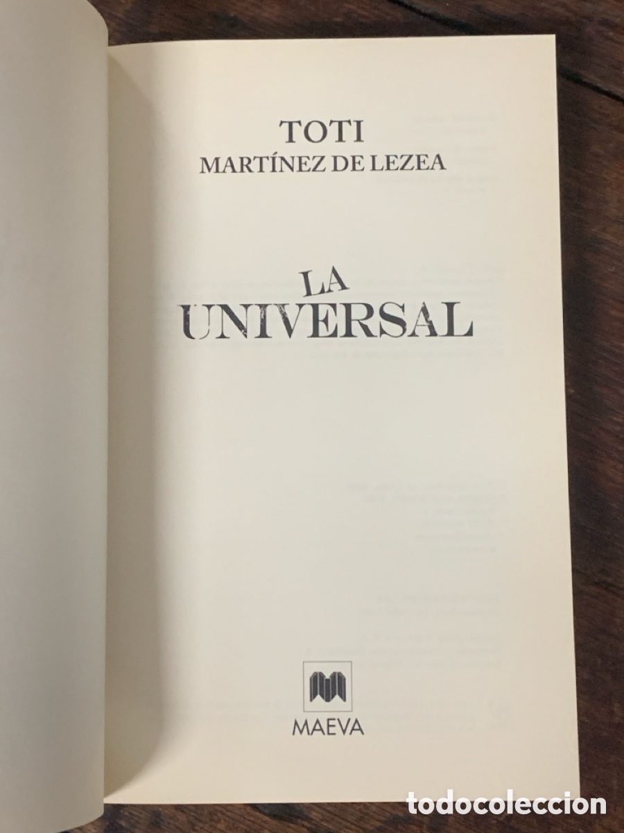 Libros: La Universal, Toti Mart&iacute;nez de Lezea - MAEVA 2010 - Foto 2