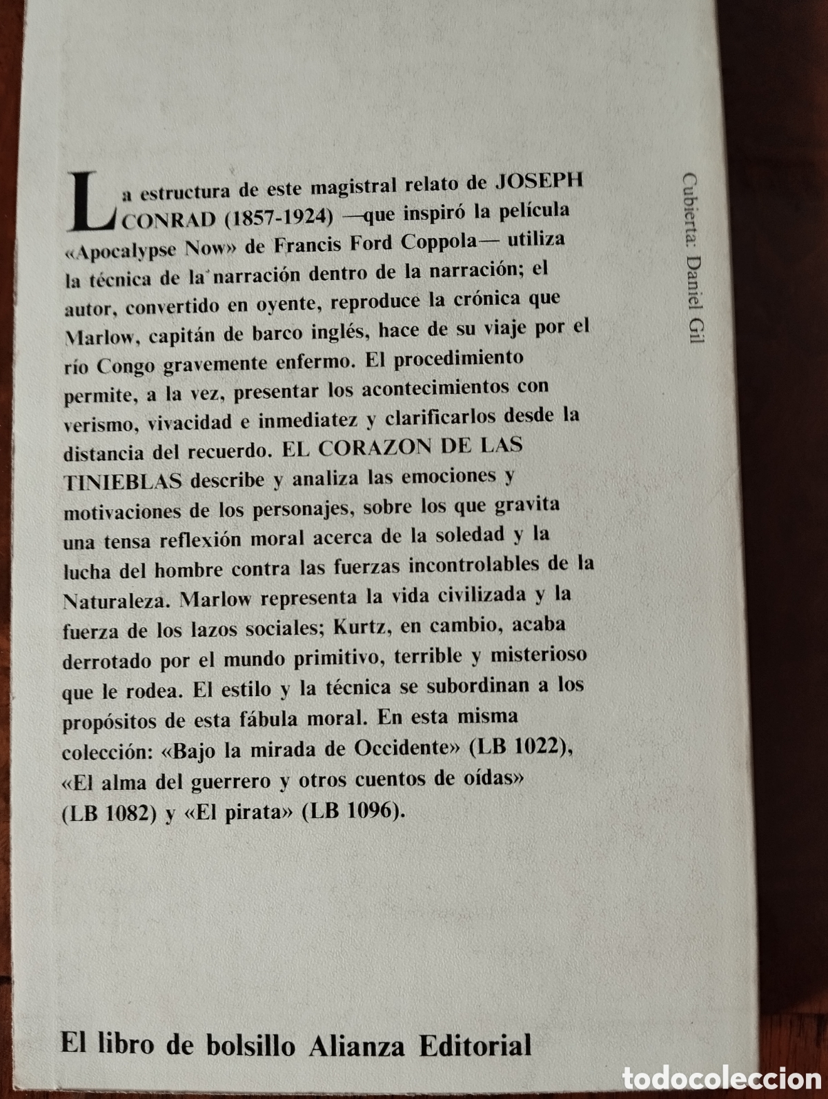 Libros: El coraz&oacute;n de las tinieblas. Ed. Alianza - Foto 2