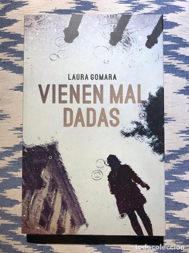 Libros: Vienen mal dadas - Laura Gomara - Foto 1
