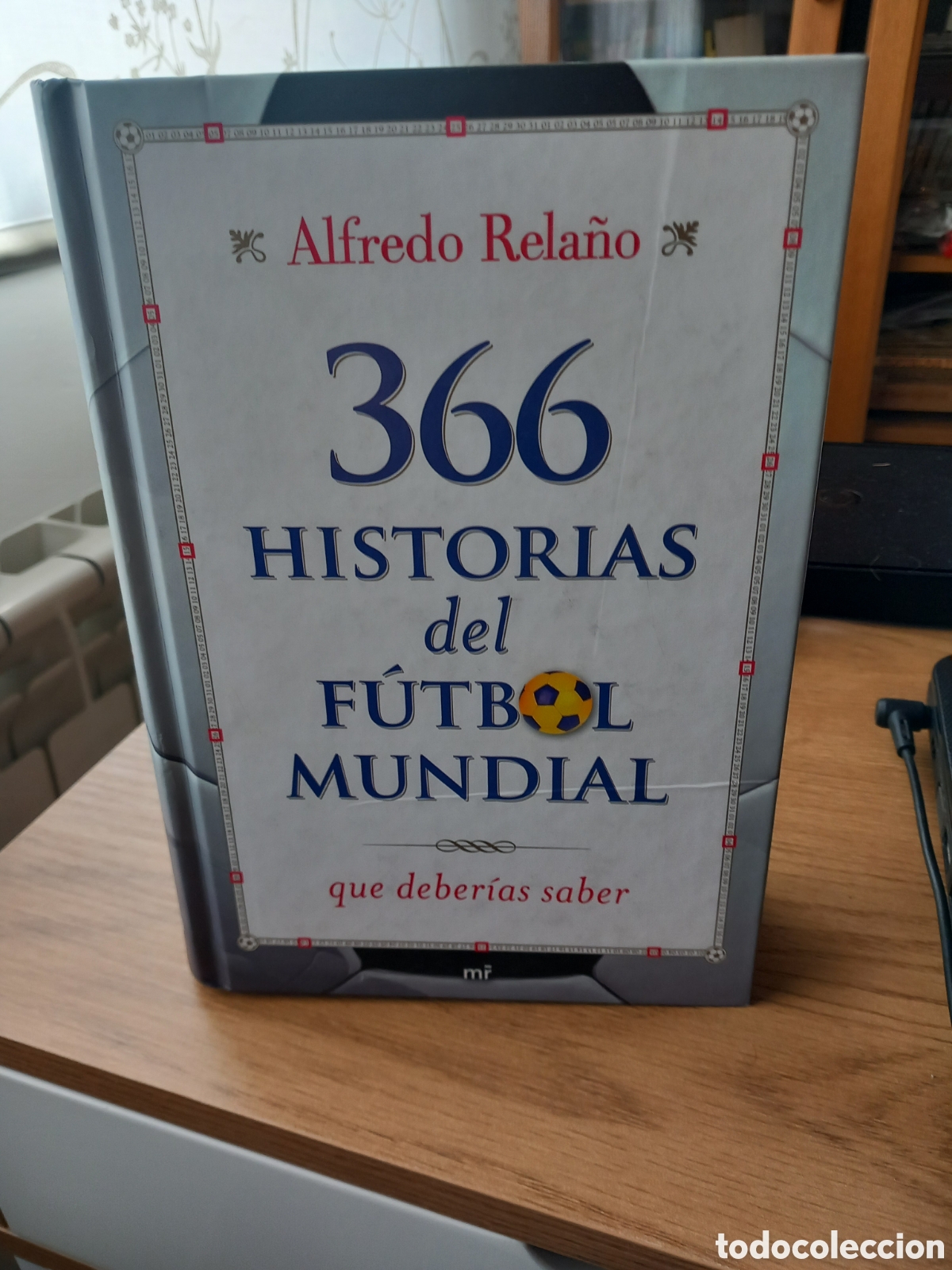 Libros: 366 historias del futbol mundial
