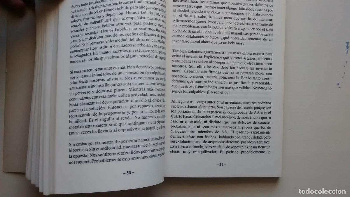 Libros: Doce pasos y doce tradiciones - Alcoh&oacute;licos an&oacute;nimos - Foto 4
