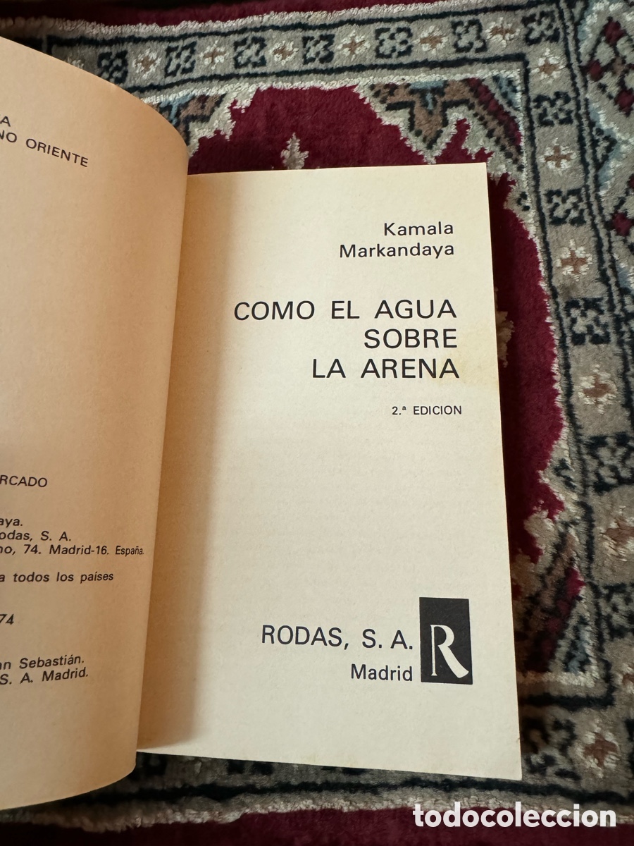 Libros: Kamala Markandaya Como el agua sobre la arena - Foto 3