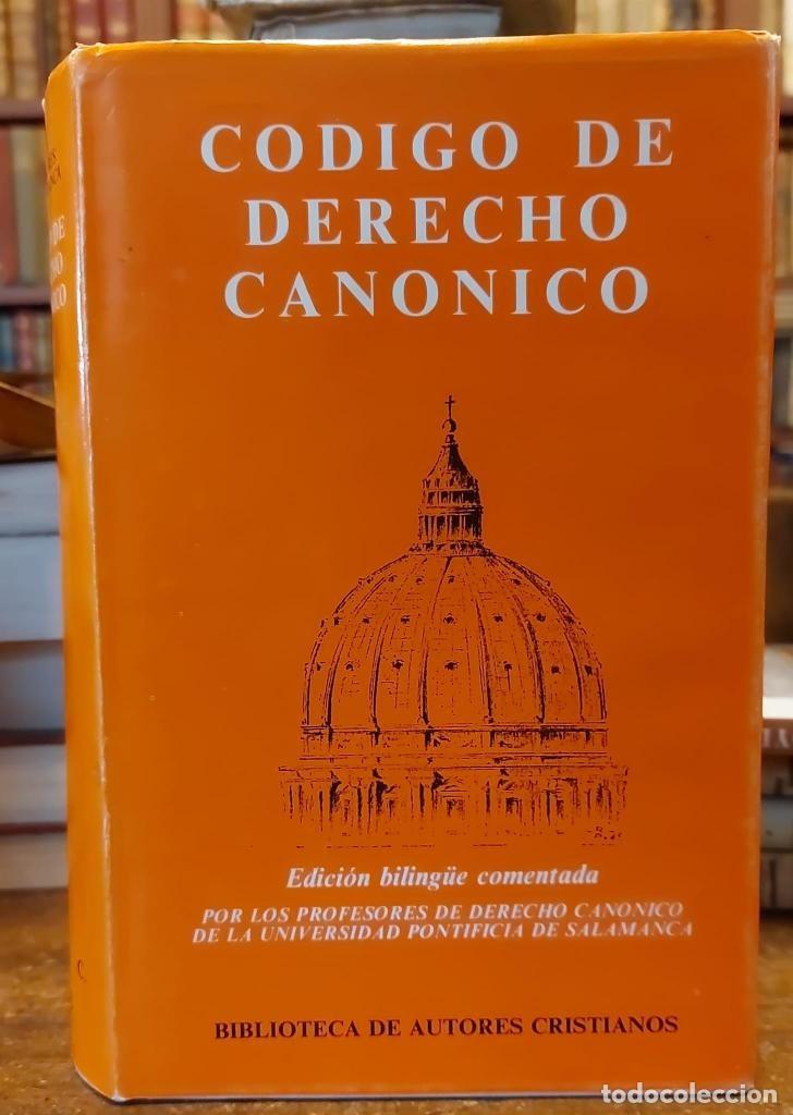 Libros: CODIGO DE DERECHO CANONICO. Edici&oacute;n biling&uuml;e comentada. - ALONSO CABREROS, Miguel. - Foto 1