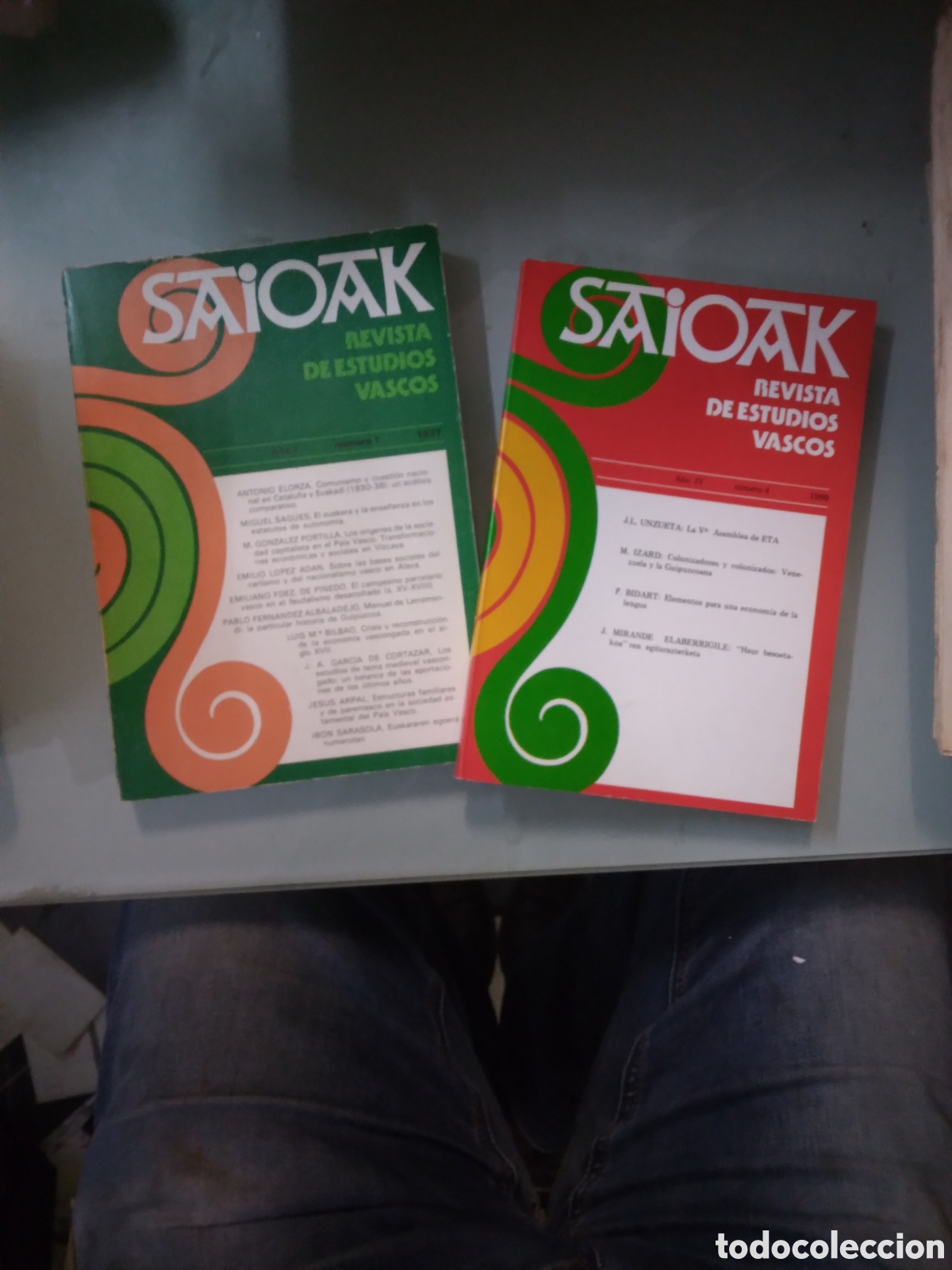 Libros: Saioak, revista de Estudios Vascos, n&uacute;meros 1 y 4 - Foto 1