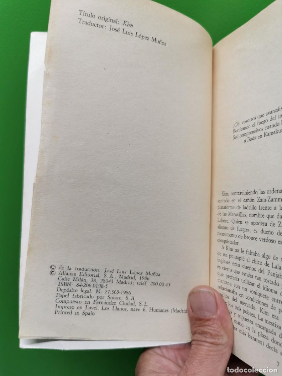 Libros: RUDYARD KIPLING. KIM. ALIANZA EDITORIAL. 1A EDICI&Oacute;N LIBRO DE BOLSILLO,1986. - Foto 3
