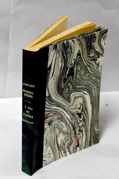 Libros: A ras de tierra.- Bueno, Manuel - Foto 1