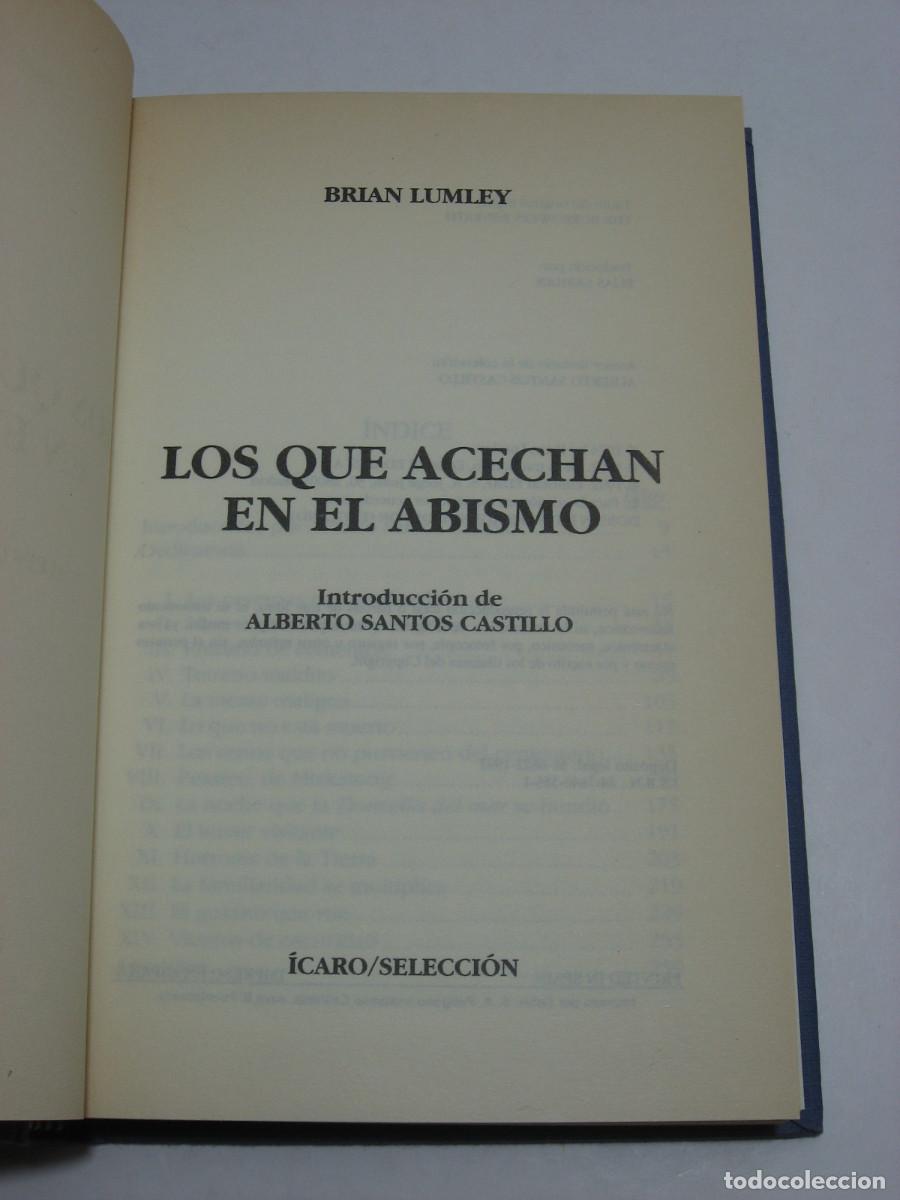 Libros: LOS QUE ACECHAN EN EL ABISMO - Brian Lumley - Foto 2