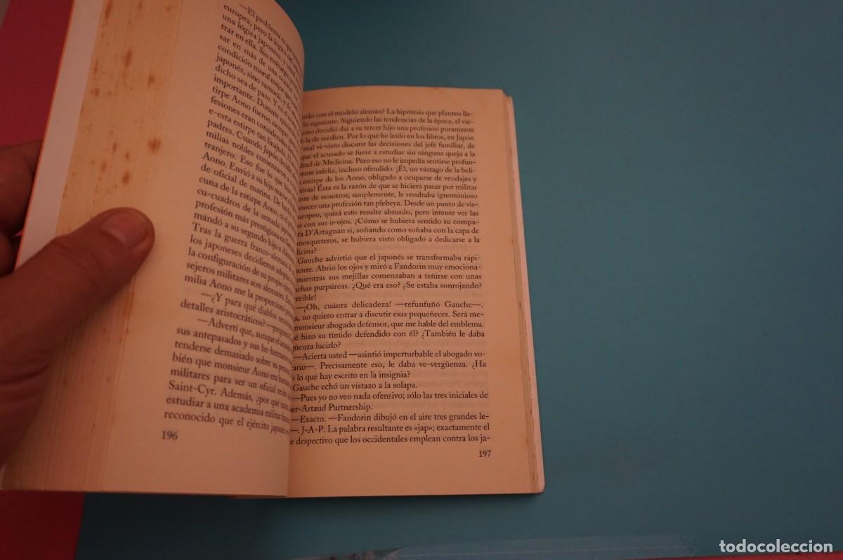 Libros: AR17B/ MUERTE EN EL LEVIATAN - BORIS AKUNIN / SALAMANDRA - Foto 3