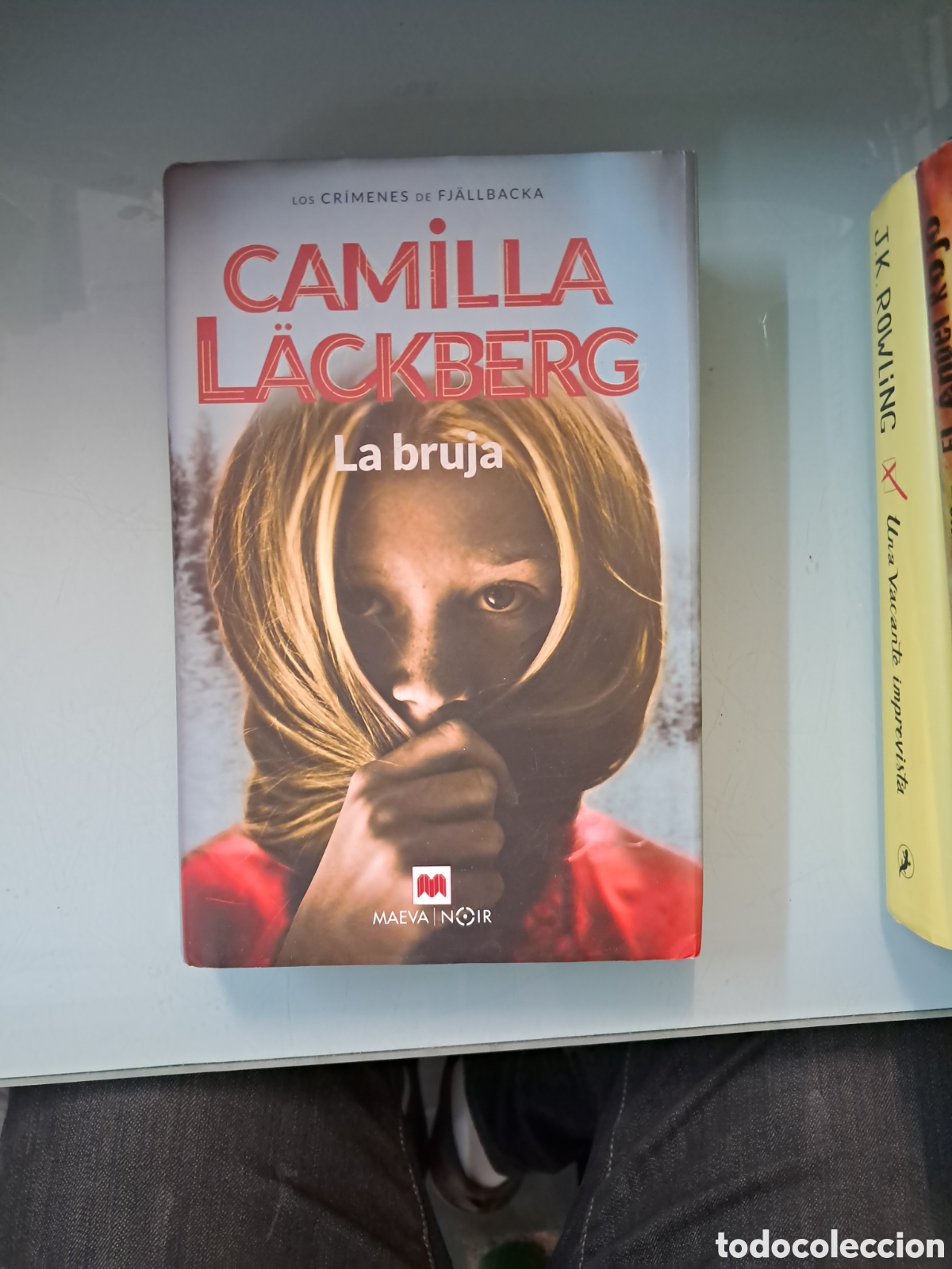 Libros: Camisa Lackberg, La bruja, Maeva - Foto 1