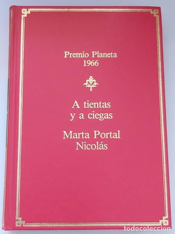 Libros: A tientas y a ciegas - Marta Portal Nicol&aacute;s - Foto 1