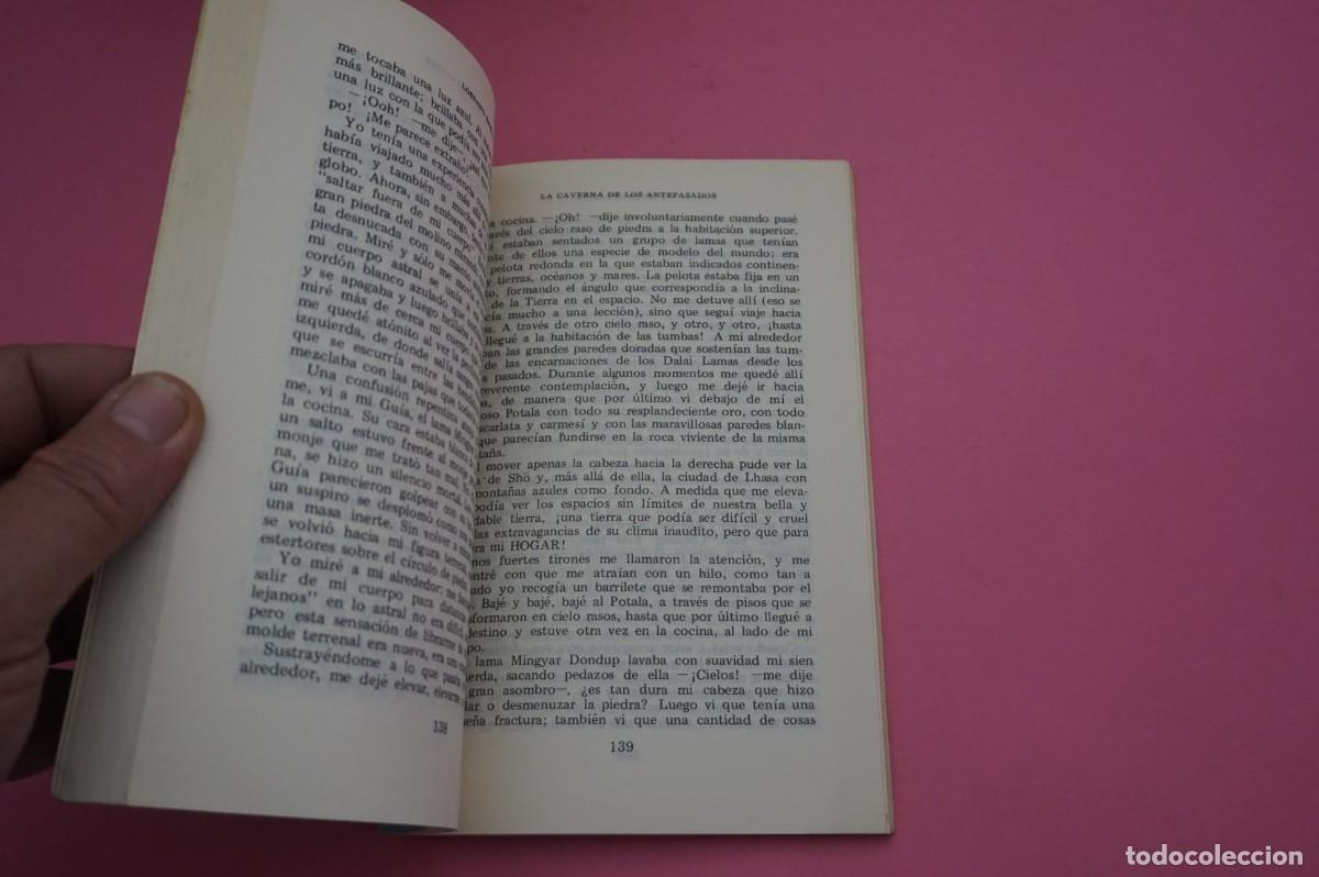 Libros: AR7B/ LA CAVERNA DE LOS ANTEPASADOS - LOBSANG RAMPA / TROQUEL EDITOR - Foto 3