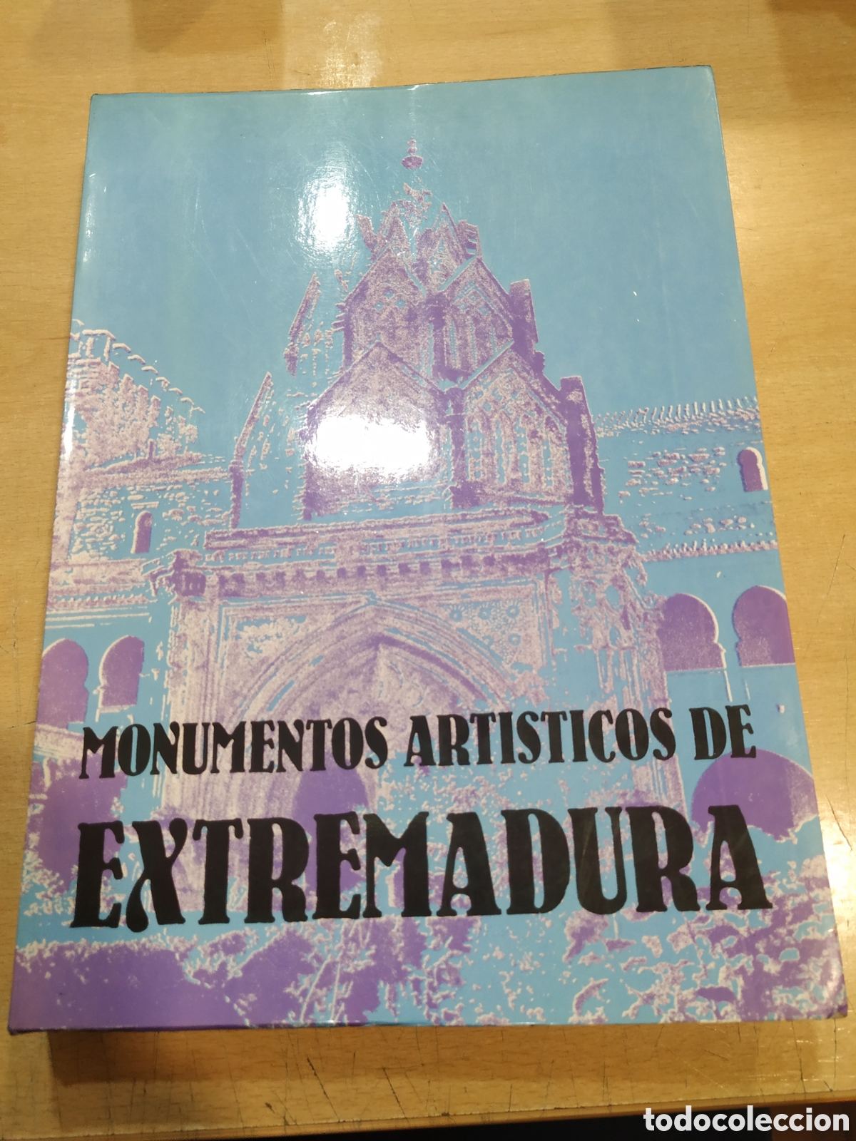 Libros: Monumentos Art&iacute;sticos de Extremadura - Foto 1