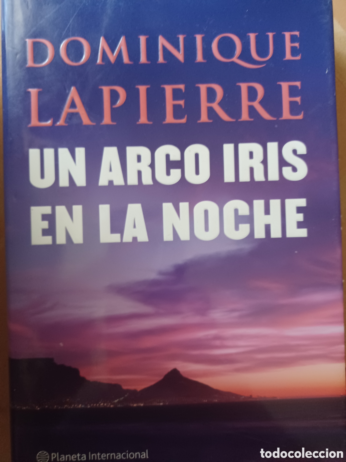 Libros: Barybook 182. Un arco&iacute;ris en la noche Dominique lapierre - Foto 1