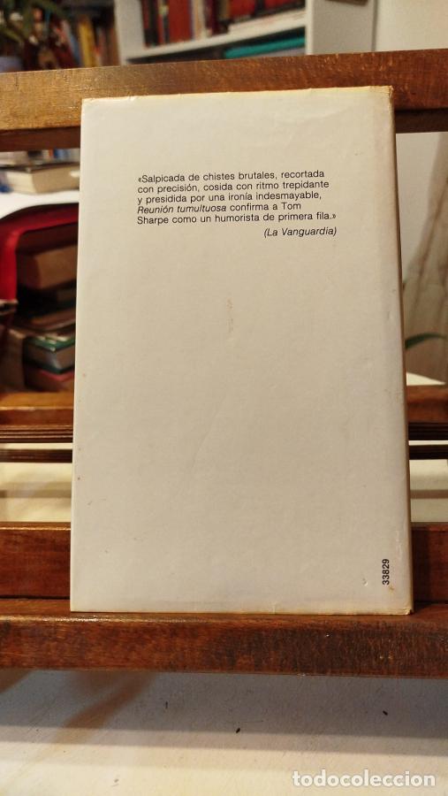 Libros: Reuni&oacute;n Tumultuosa. - Sharpe, Tom - Foto 2