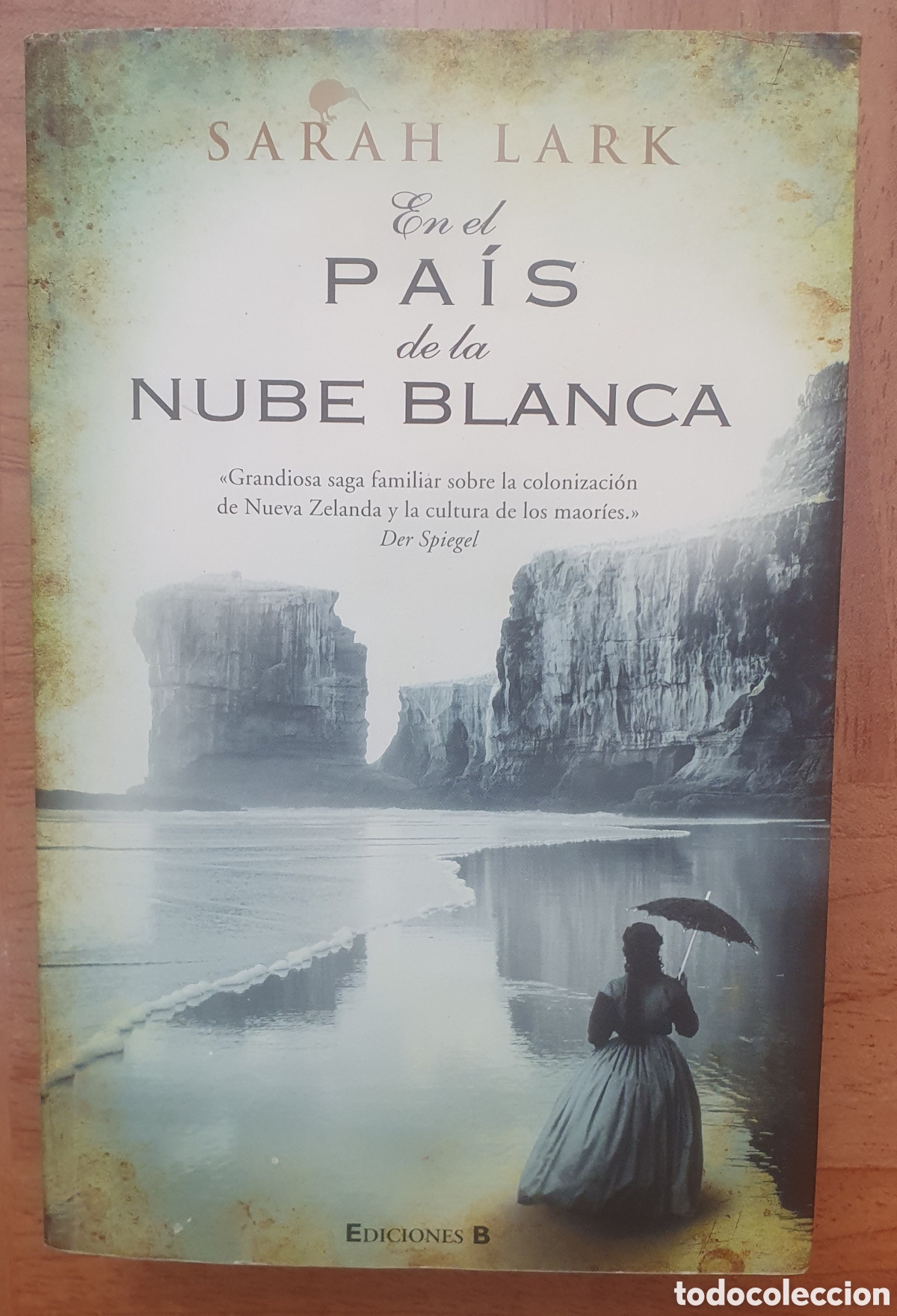 Libros: En el Pa&iacute;s de la Nube Blanca - Sarah Lark - Foto 1