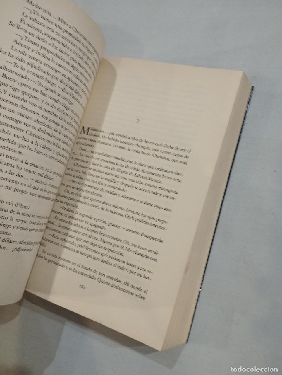 Libros: E. L. James - Cincuenta sombras m&aacute;s oscuras - Foto 2