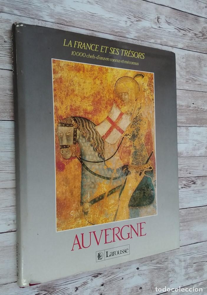 Libri di seconda mano: La France et ses tr&eacute;sors. 10000 chefs-d'oeuvre connus et m&eacute;connus - vvaa