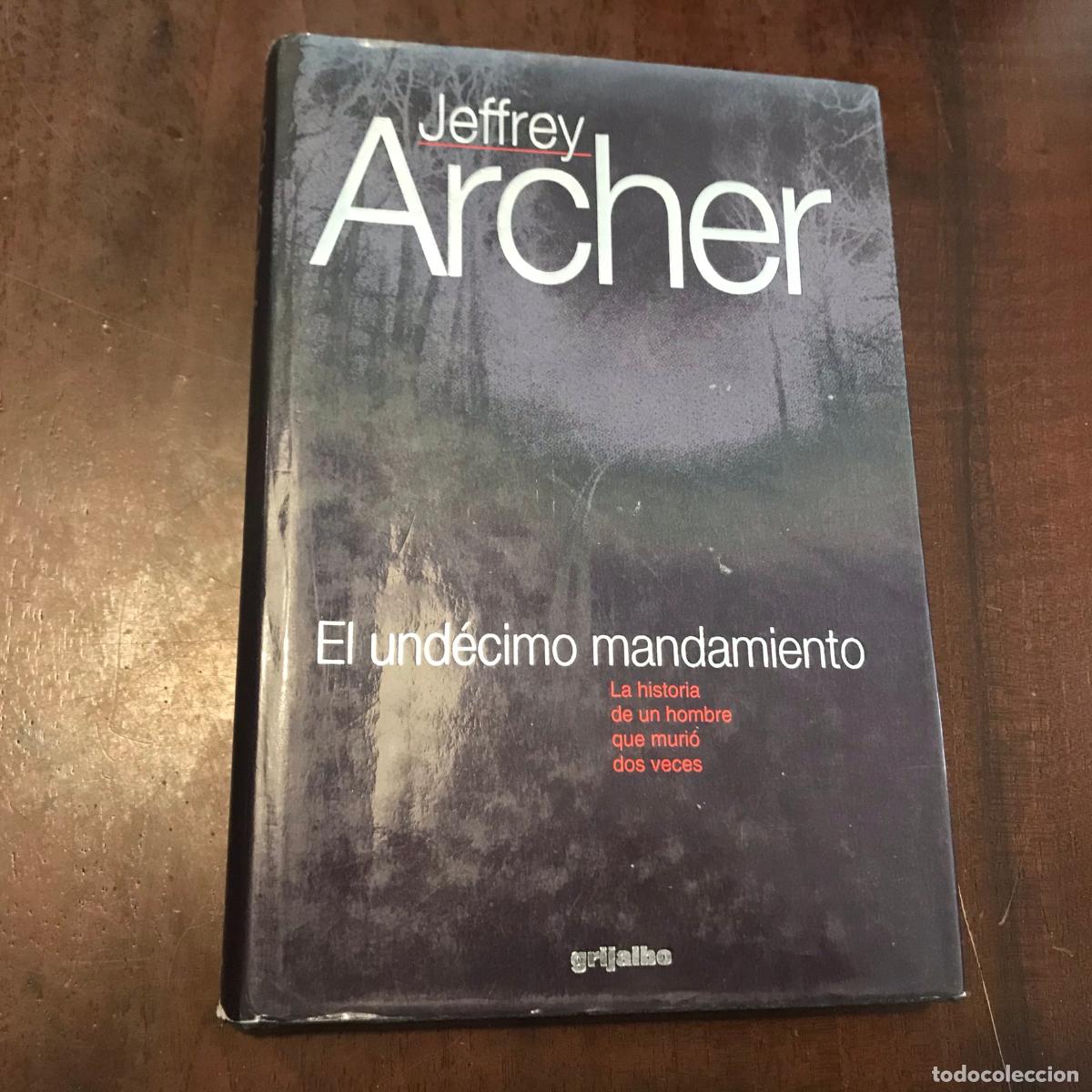 Libros: El und&eacute;cimo mandamiento - Jeffrey Archer - Foto 1