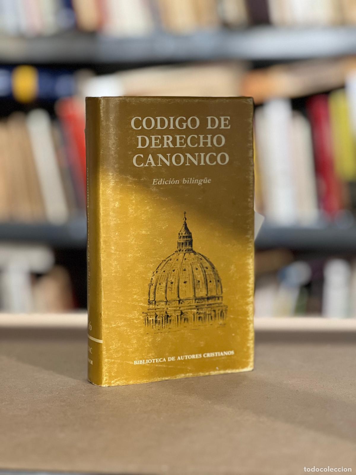 Libros: C&oacute;digo de derecho can&oacute;nico - Foto 1
