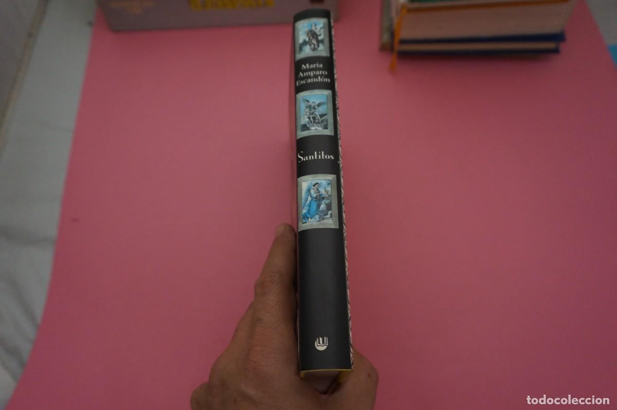 Libros: AR2B2/ SANTITOS - MARIA AMPARO ESCANDON / CIRCULO DE LECTORES - Foto 6