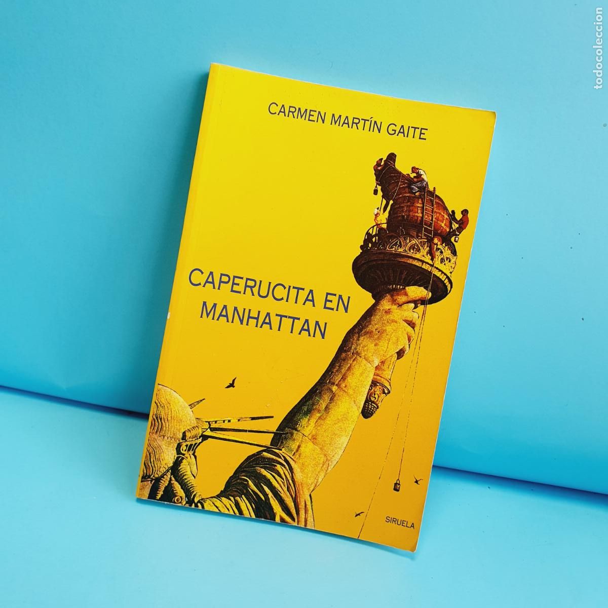 Libri di seconda mano: Libro-Caperucita en Manhatan-Carmen Mart&iacute;n Gaite-1998-Siruela-Excelente