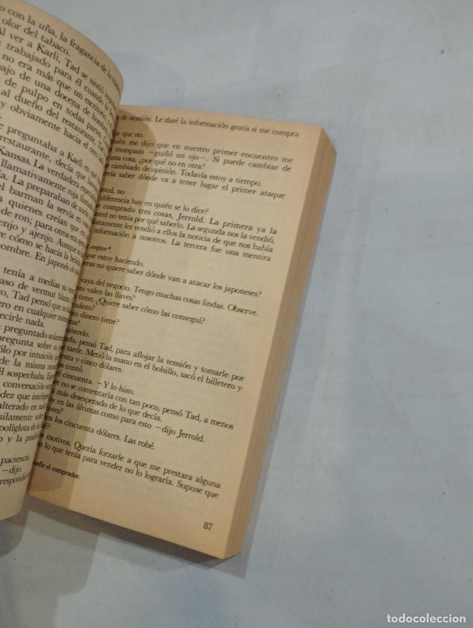 Libros: N. Richard Nash - La lluvia viene del este - Foto 2