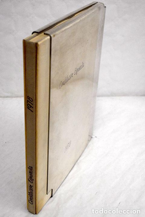 Libros: Constituci&oacute;n espa&ntilde;ola - Foto 1