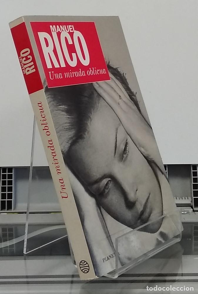 Libros: Una mirada oblicua (primera edici&oacute;n) - Manuel Rico - Foto 1