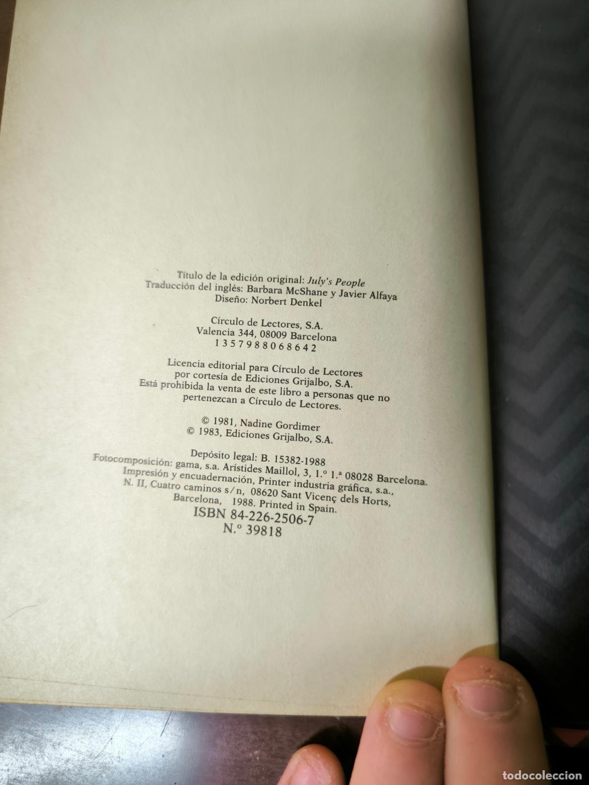 Libros: La gente de July - Nadine Gordimer - Foto 2