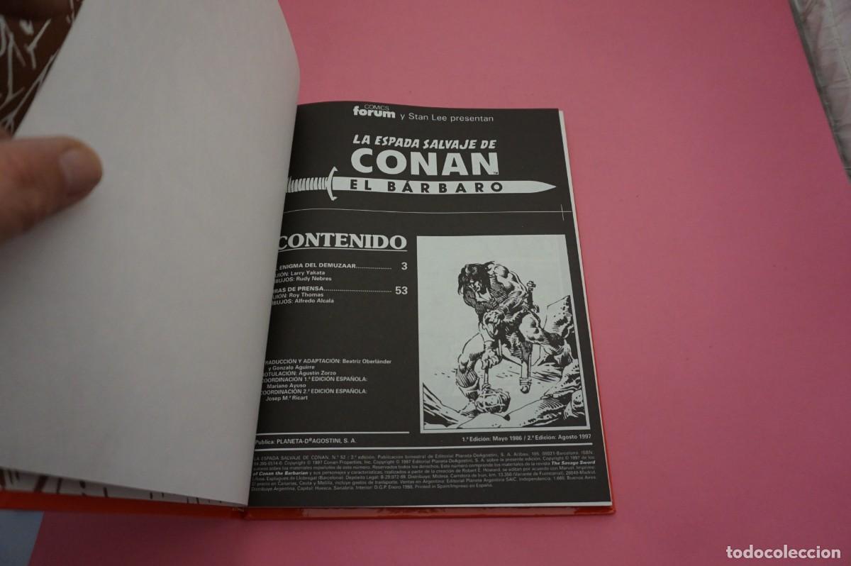 Libros: M4A/ LA ESPADA SALVAJE DE CONAN EL BARBARO - TOMO 18 / COMICS FORUM - Foto 2
