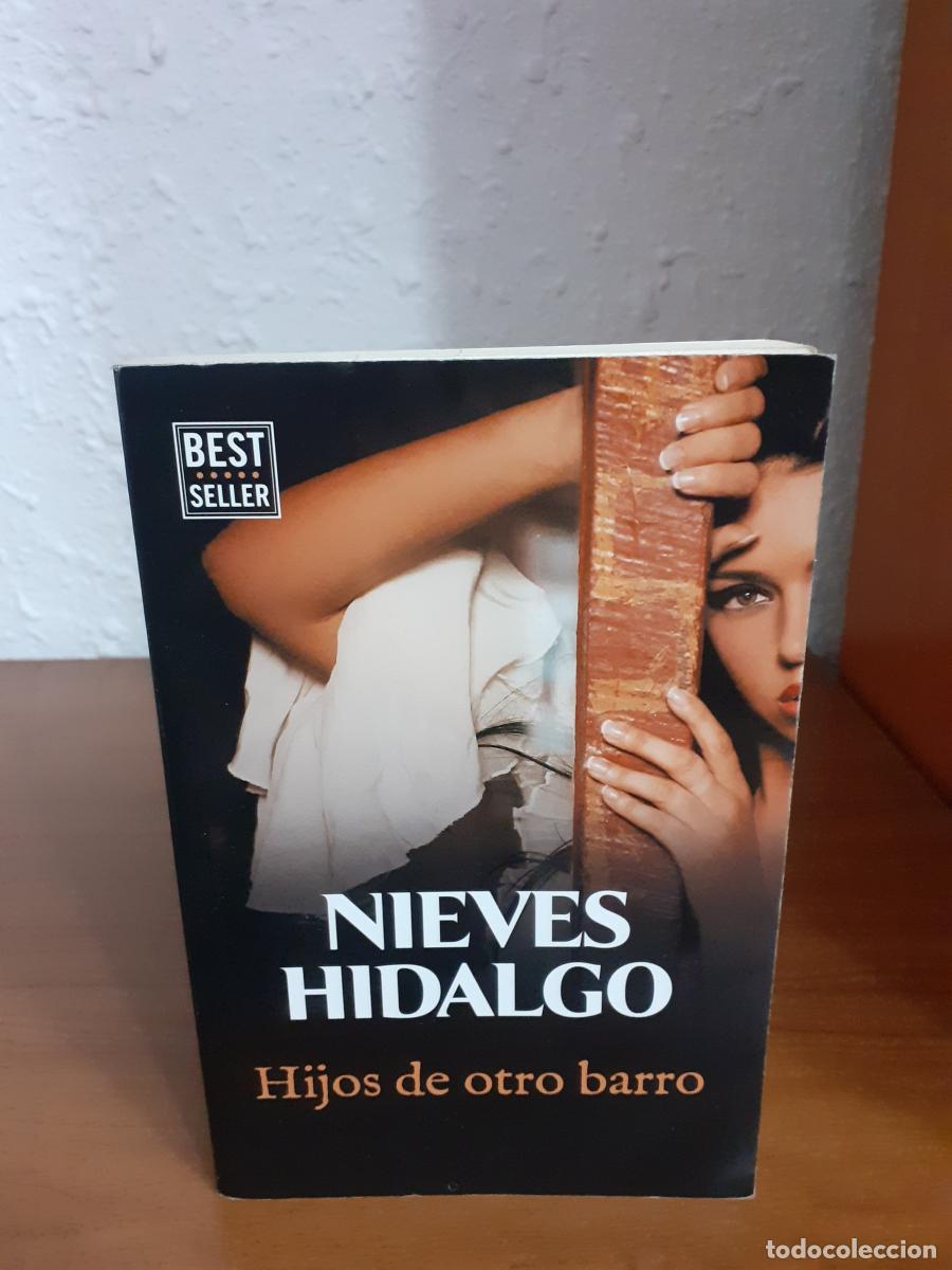 Libros: Hijos de otro barrio - Hidalgo, Nieves - Foto 1