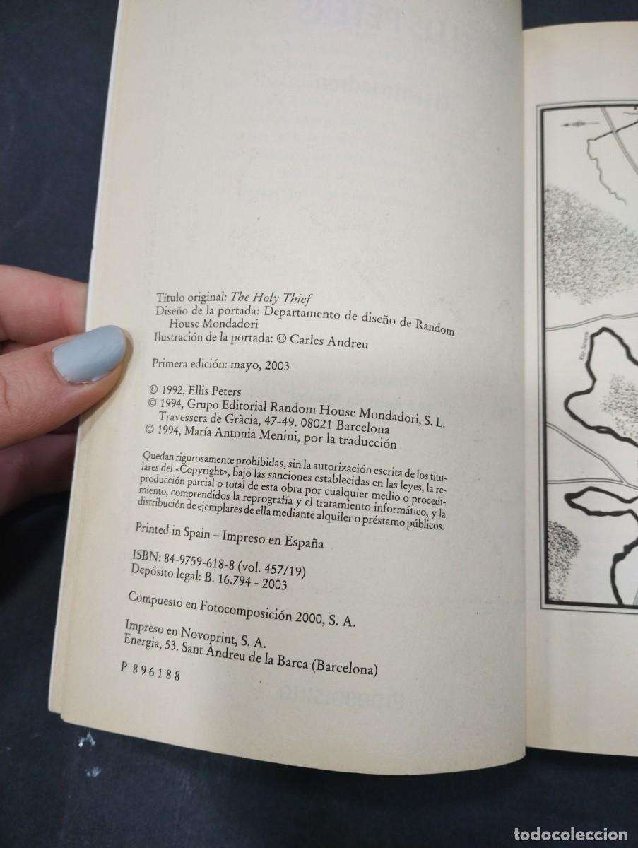 Libros: El santo ladr&oacute;n - Ellis Peters - Foto 2