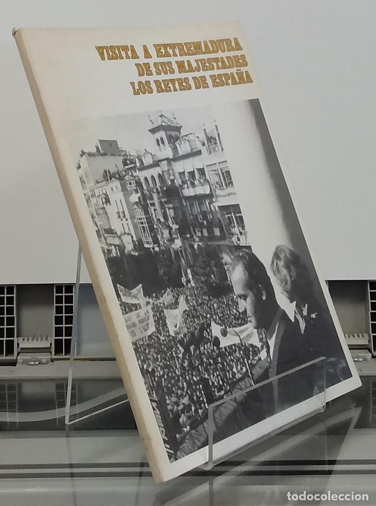 Libri di seconda mano: Visita a Extremadura de sus majestades los reyes de Espa&ntilde;a, 9 y 10 de marzo de 1977 - vvaa