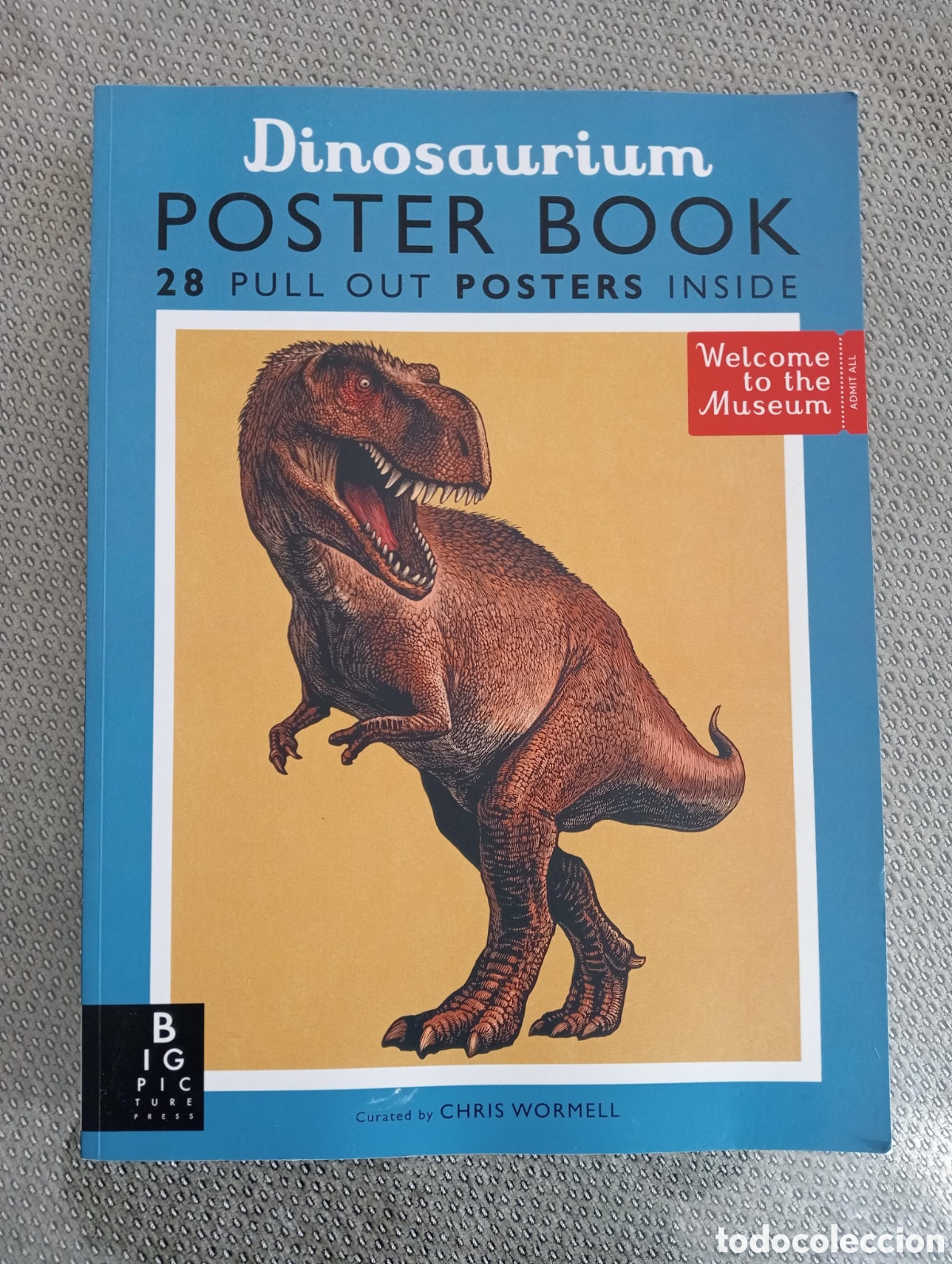 Libros: Dinosaurium. Poster book. 28 pull out posters inside. - Foto 1