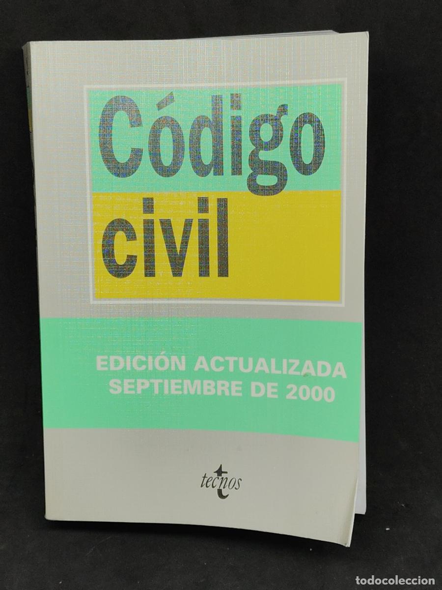 Libros: C&oacute;digo Civil. Edici&oacute;n actualizada septiembre de 2000 - - tdk668 - Foto 1