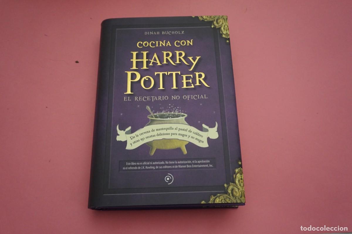 Libros: 16A/ COCINA CON HARRY POTTER - EL RECETARIO NO OFICIAL - DINAH BUCHOLZ / DUOMO EDICIONES