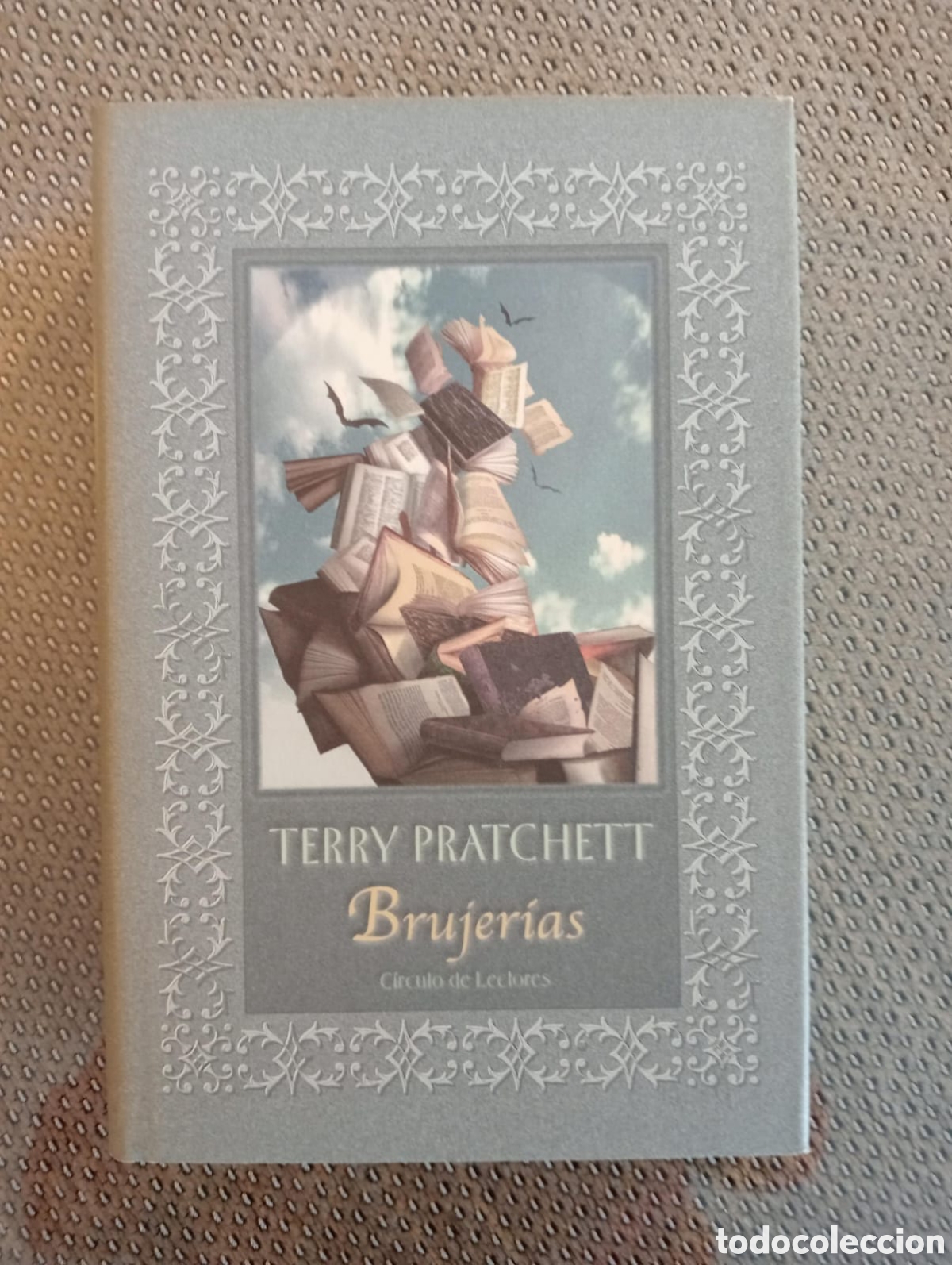 Libros: BRUJERIAS / TERRY PRATCHETT - Foto 1