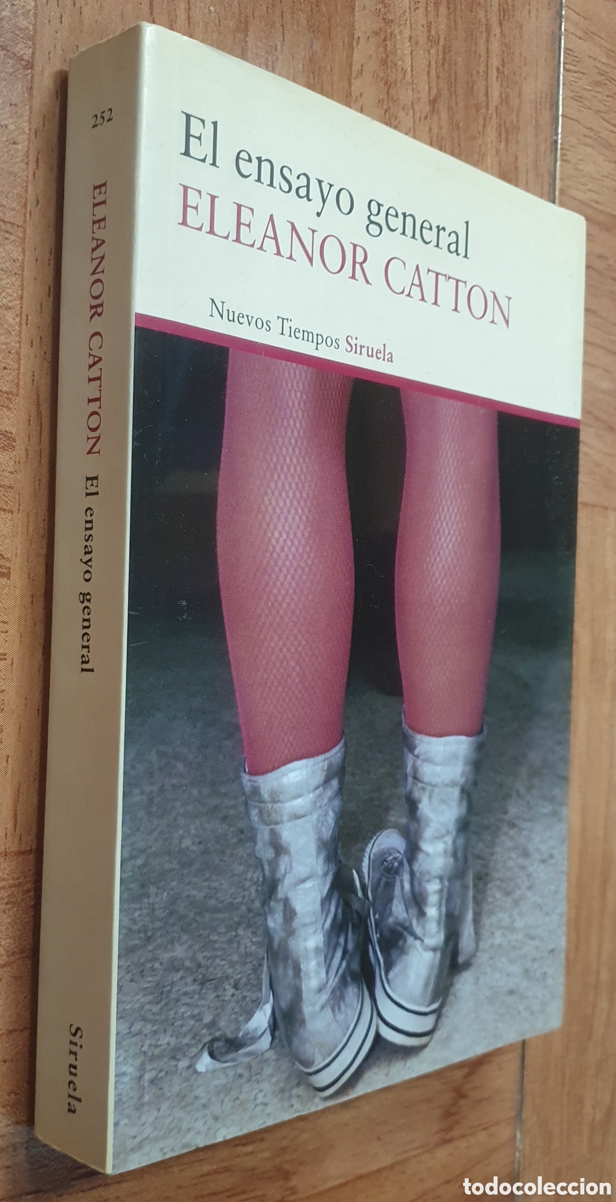 Libros: El Ensayo General - Eleanor Catton - Foto 1