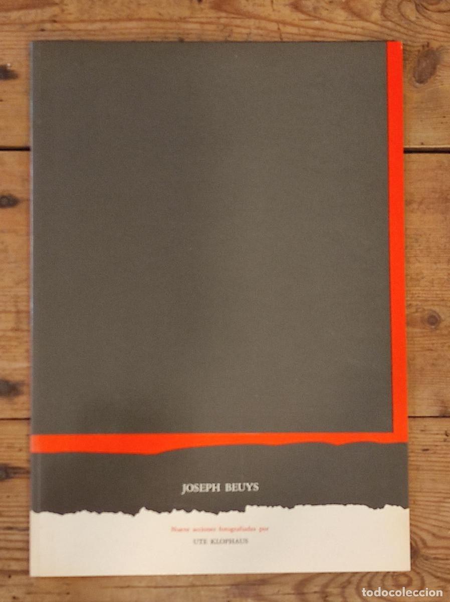 Libros: JOSEPH BEUYS. NUEVE ACCIONES FOTOGRAFIADAS POR KLOPHAUS, Ute -