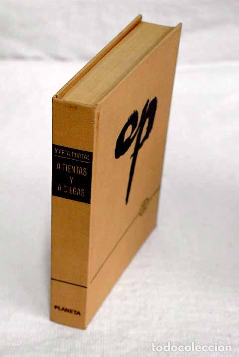 Libros: A tientas y a ciegas.- Portal, Marta - Foto 1