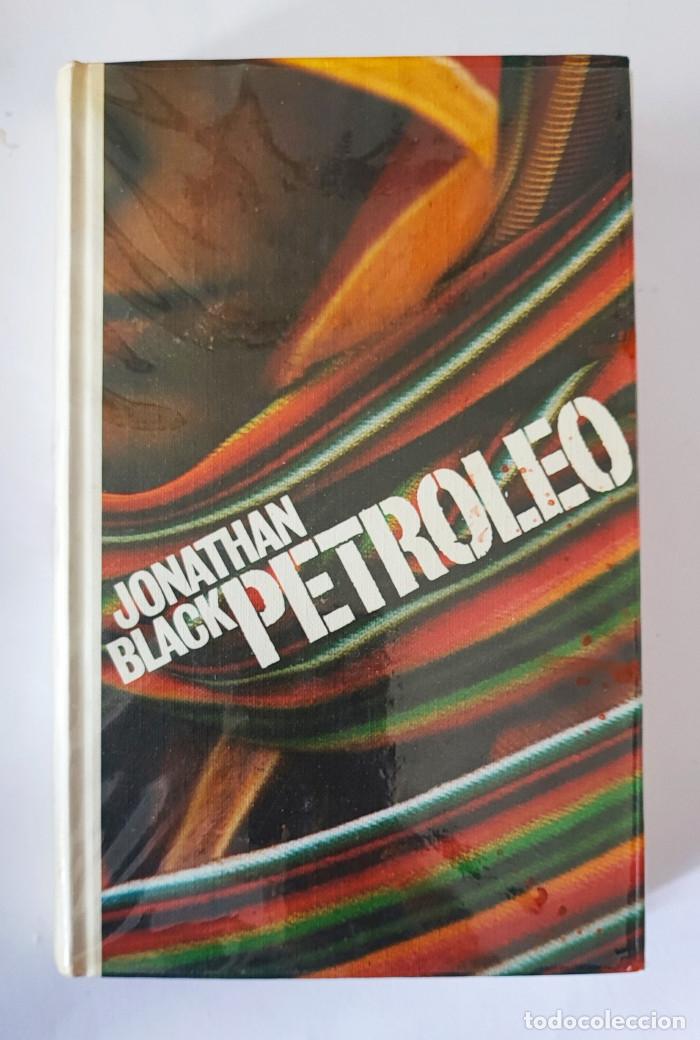 Libros: PETR&Oacute;LEO - Jonathan Black - Foto 1